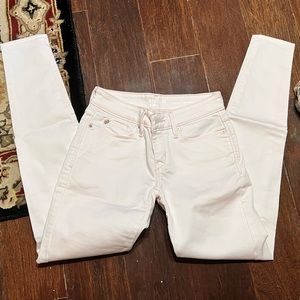 Sold Denizen by Levi’s light pink skinny jeggings low rise size 25